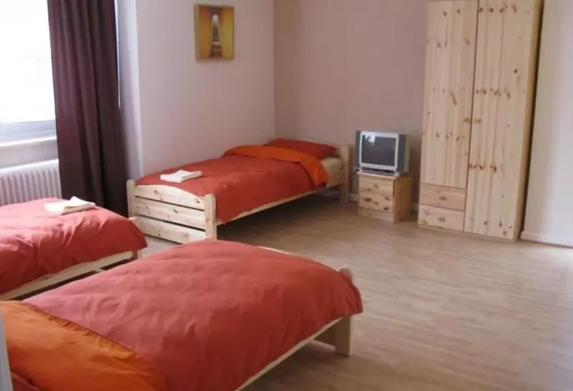 پانسیون Monteurzimmer Barbaroussis