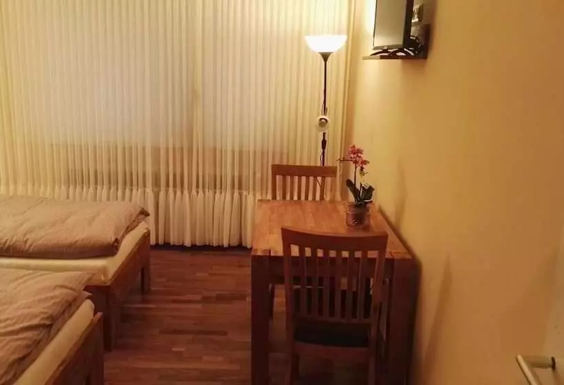 پانسیون Monteurzimmer Barbaroussis