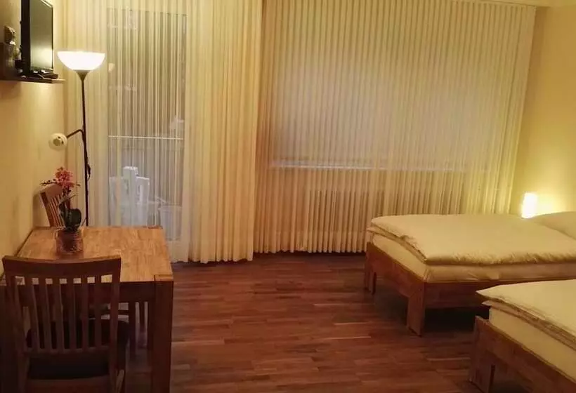 پانسیون Monteurzimmer Barbaroussis