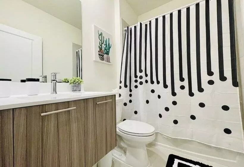 Majatalo Rare Find! New Corner House By Mia Best Of Doral