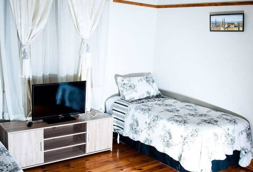 Pensió Ui Elemea Suites