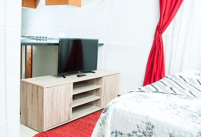 Pensió Ui Elemea Suites