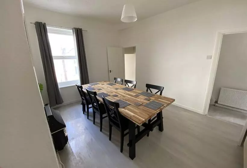 レジデンス Beautiful Modern 3 Bed House In Wallasey Near City