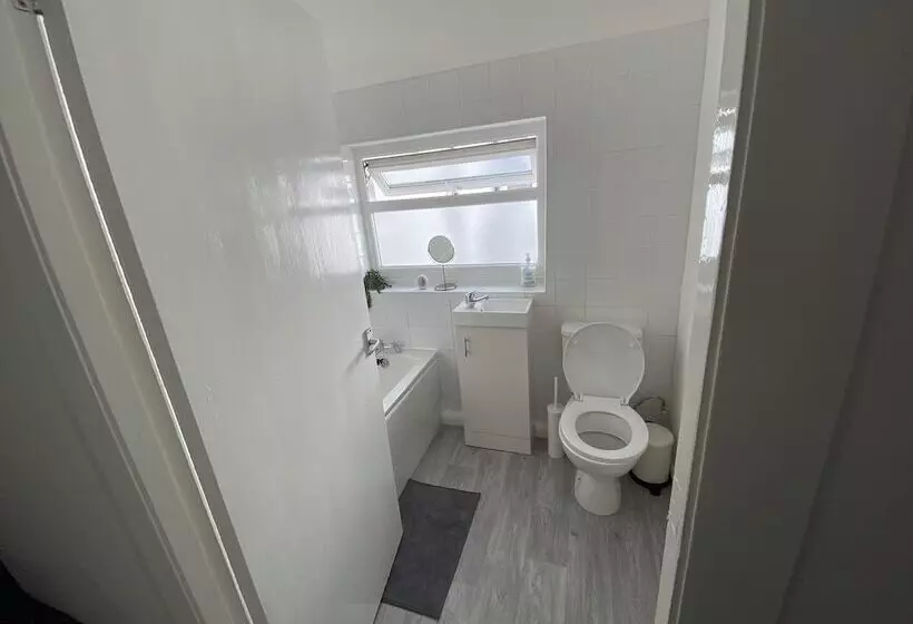 レジデンス Beautiful Modern 3 Bed House In Wallasey Near City