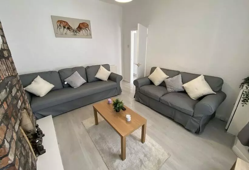 レジデンス Beautiful Modern 3 Bed House In Wallasey Near City