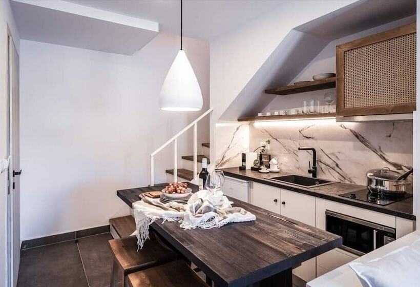 Stella Luxury Apartments