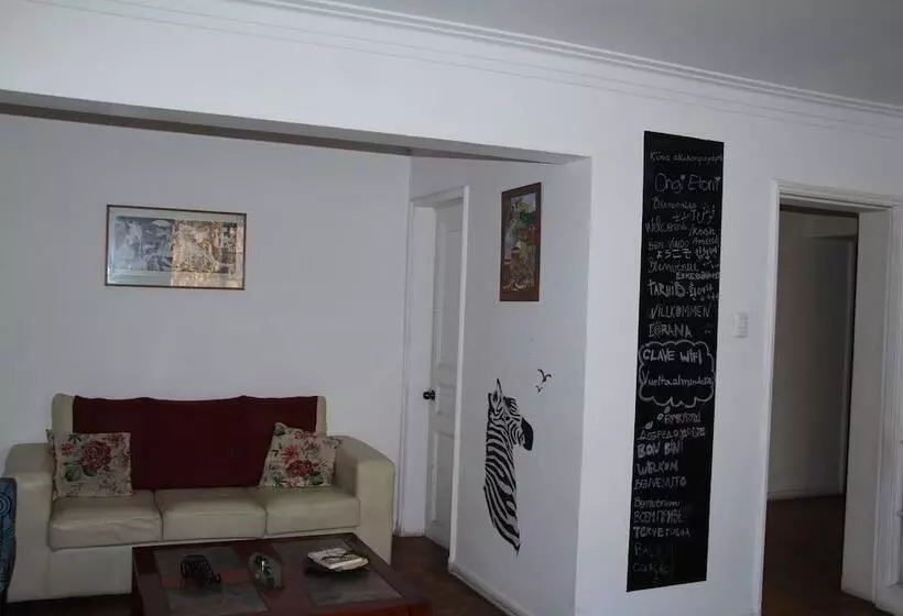 Vuelta Al Mundo Hostel