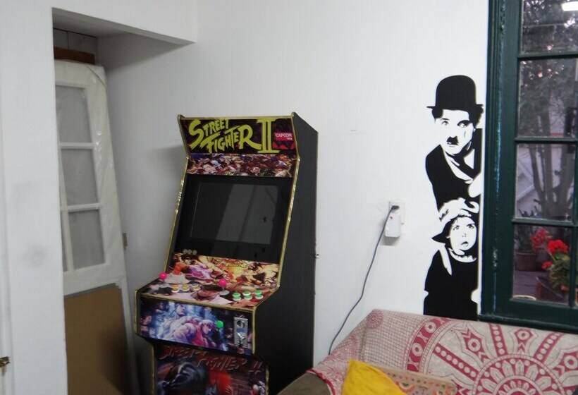 Vuelta Al Mundo Hostel