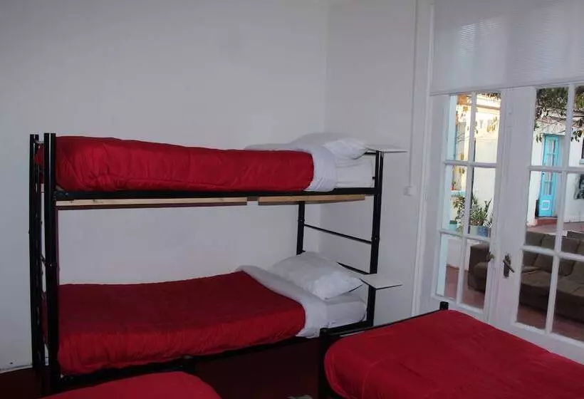 Vuelta Al Mundo Hostel