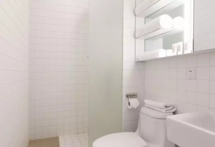 Baseliving Zhangjiang Serviced Apartment