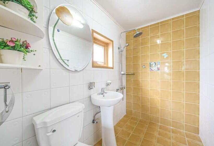 Ganghwado Pine Tree Pension