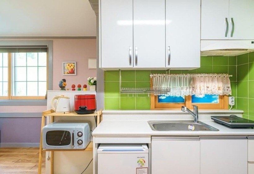 Ganghwado Pine Tree Pension