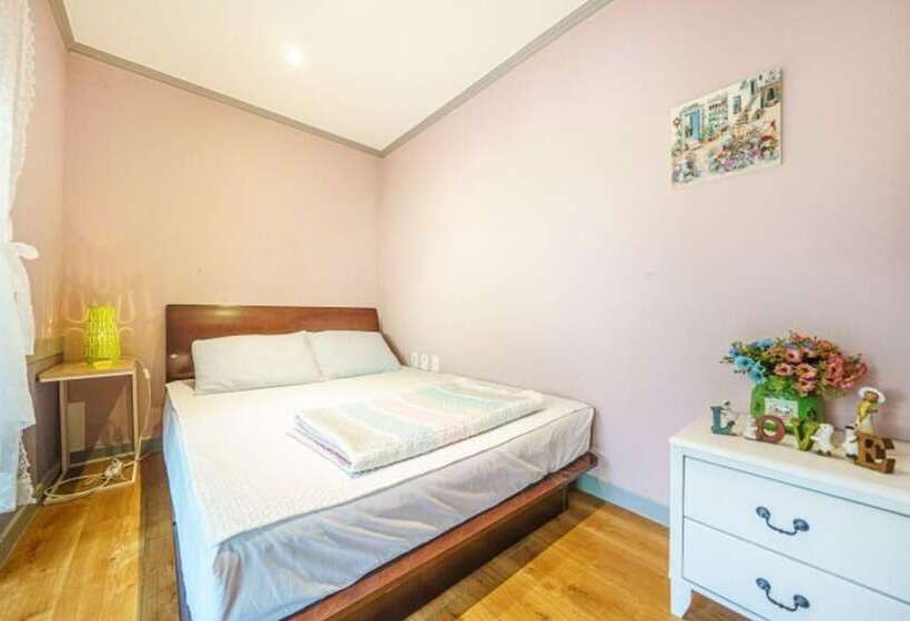 Ganghwado Pine Tree Pension