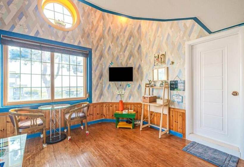 Ganghwado Pine Tree Pension