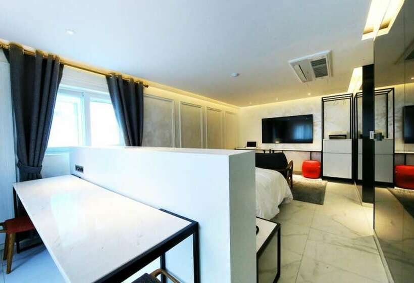 فندق على الطريق California Samsung