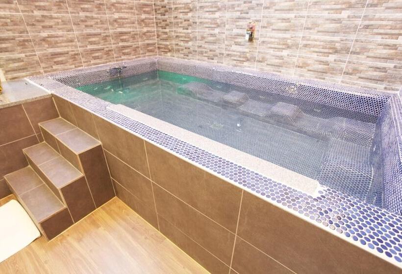 Motel Guri Hong Kong