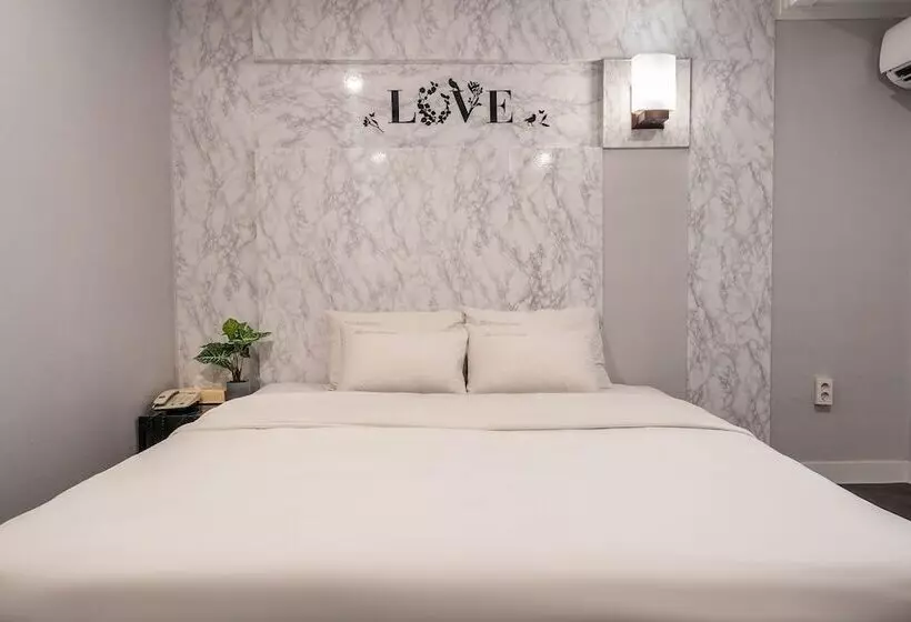 Motelli Guri Newcastle