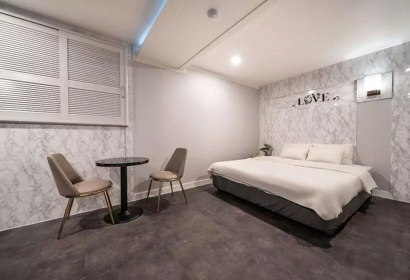 Motelli Guri Newcastle