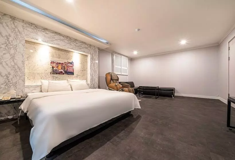 Motelli Guri Newcastle