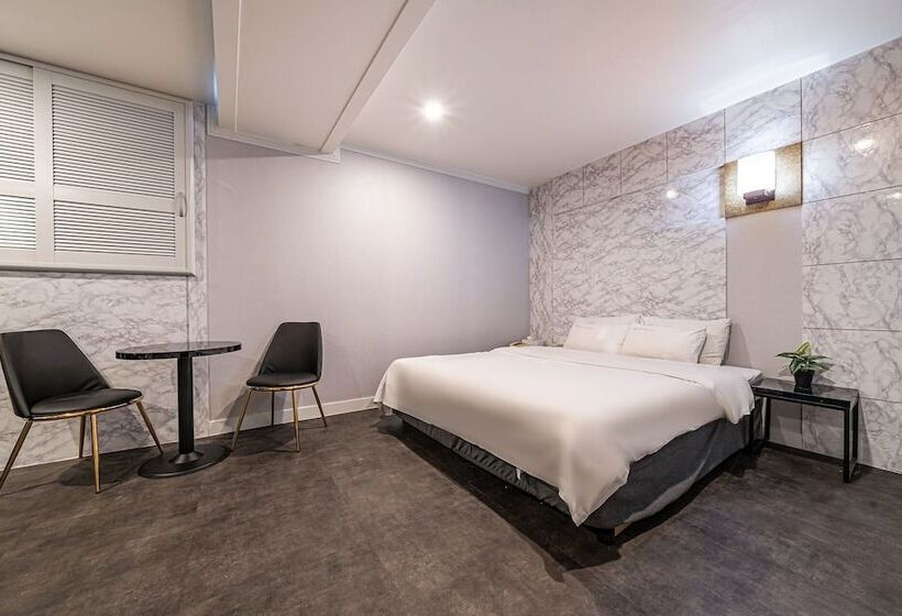 Motel Guri Newcastle