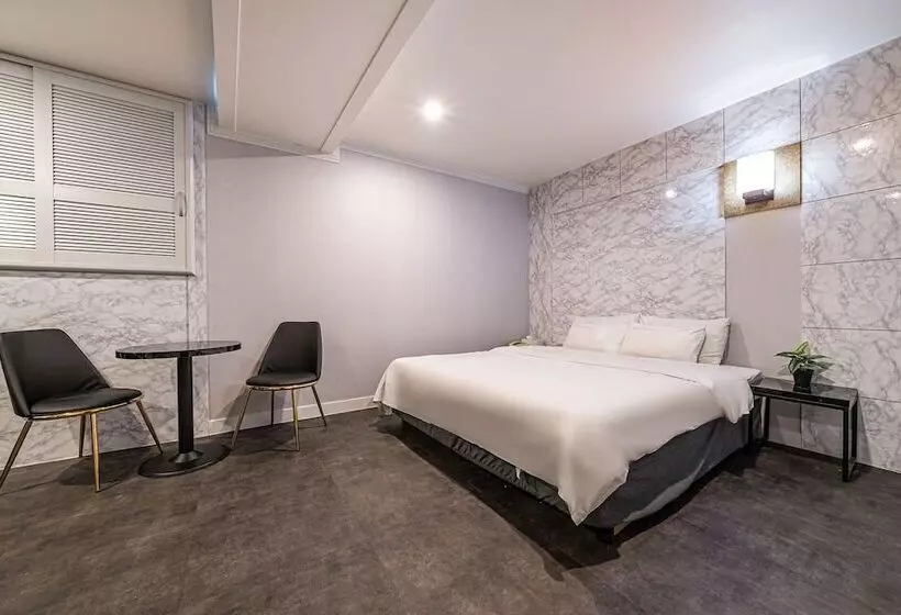 Motelli Guri Newcastle