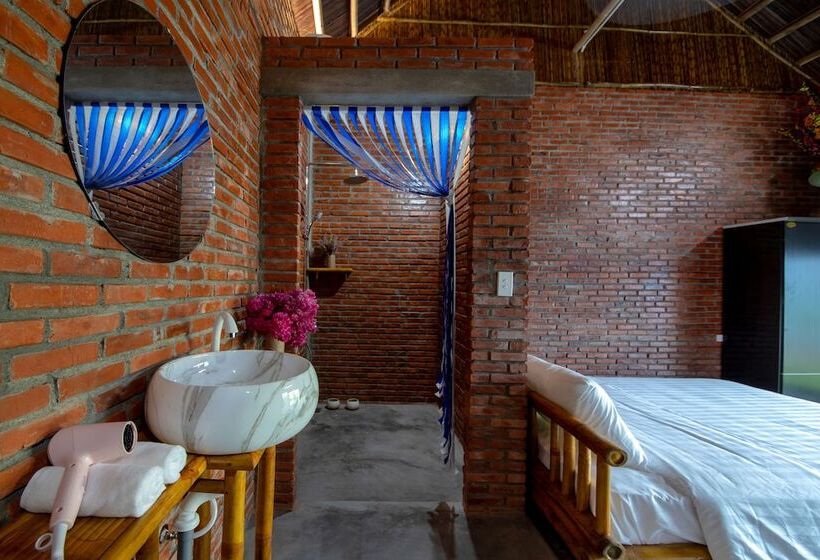 پانسیون Ba's Garden Beachside Homestay