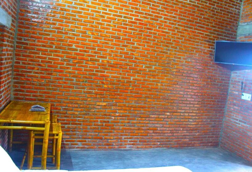 پانسیون Ba's Garden Beachside Homestay