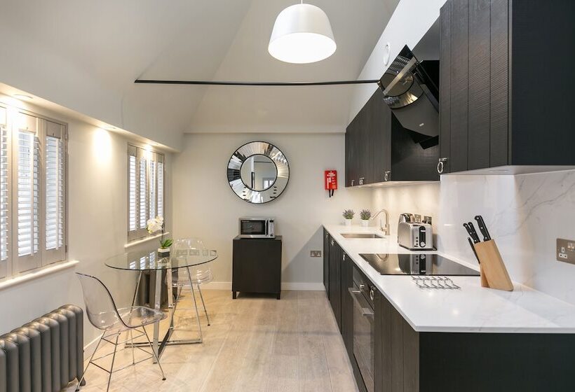 Urban Chic  Wellington