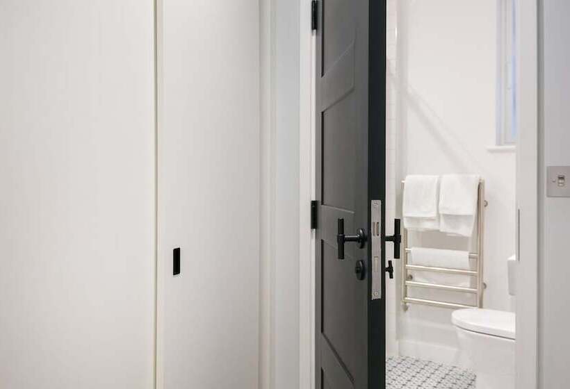 Urban Chic  Wellington