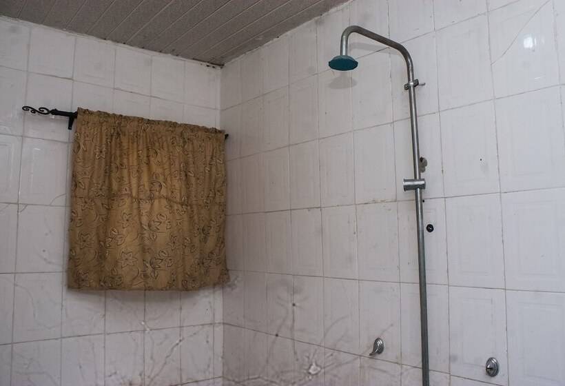 Janny Paul Hotel & Suites