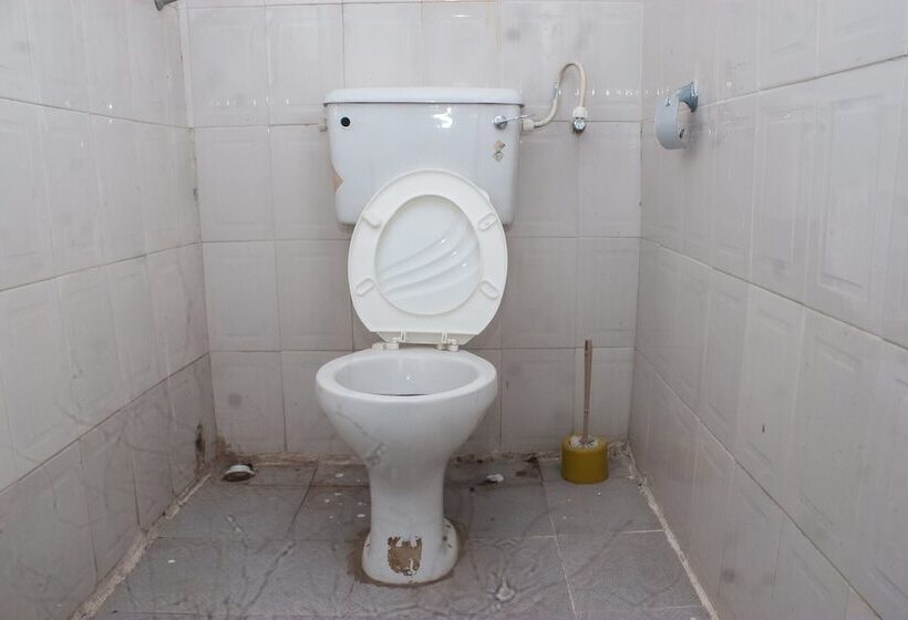 Janny Paul Hotel & Suites