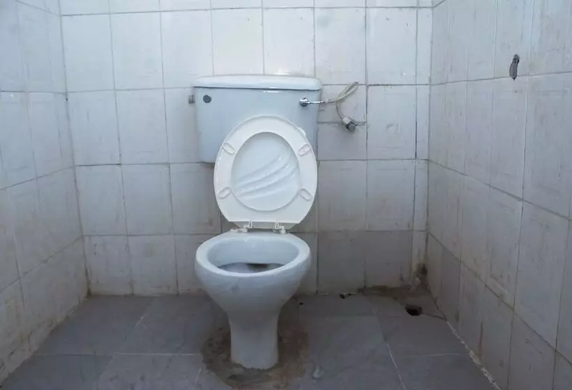 Janny Paul Hotel & Suites