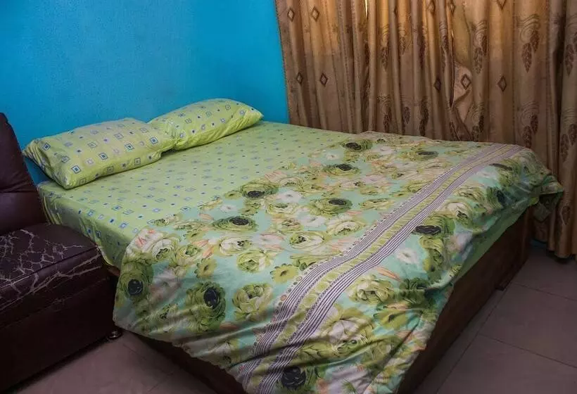 Janny Paul Hotel & Suites