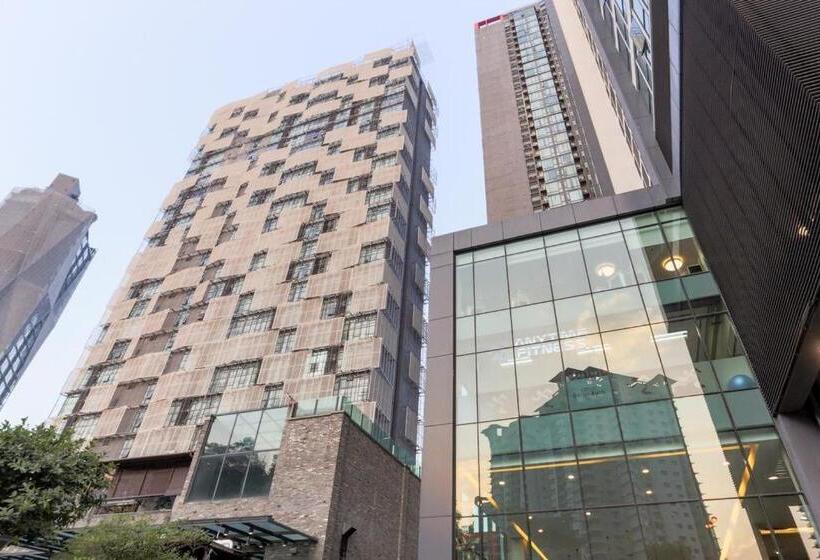 בית מלון כפרי Tenzou @ Empire Damansara