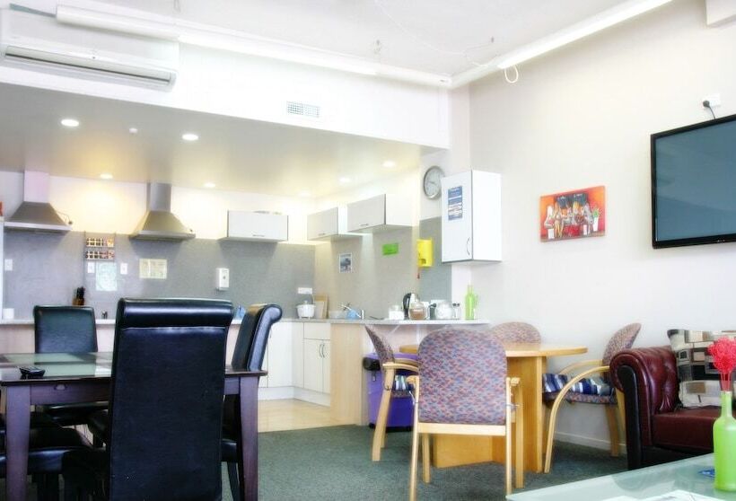 Общежитие Backpackers Central Hamilton