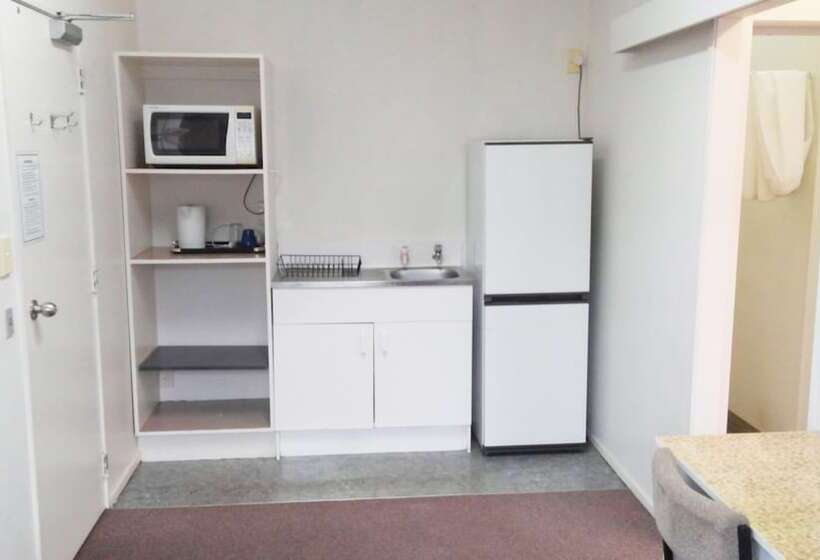 Общежитие Backpackers Central Hamilton