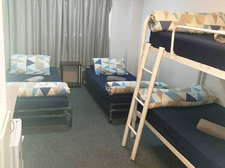 Общежитие Backpackers Central Hamilton