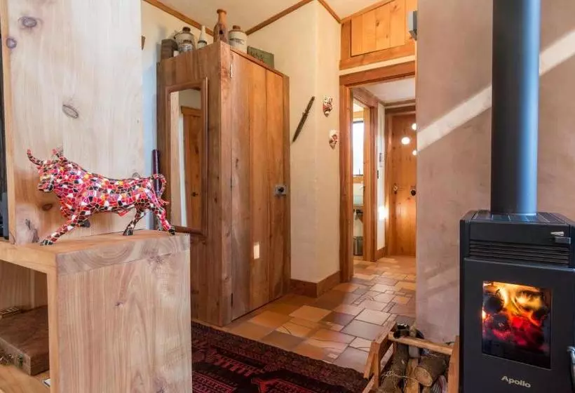 تختخواب و صبحانه Earthstead Villas