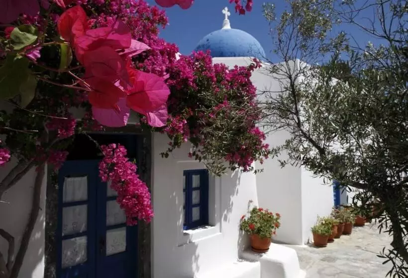 هتل Aghios Artemios Traditional Houses