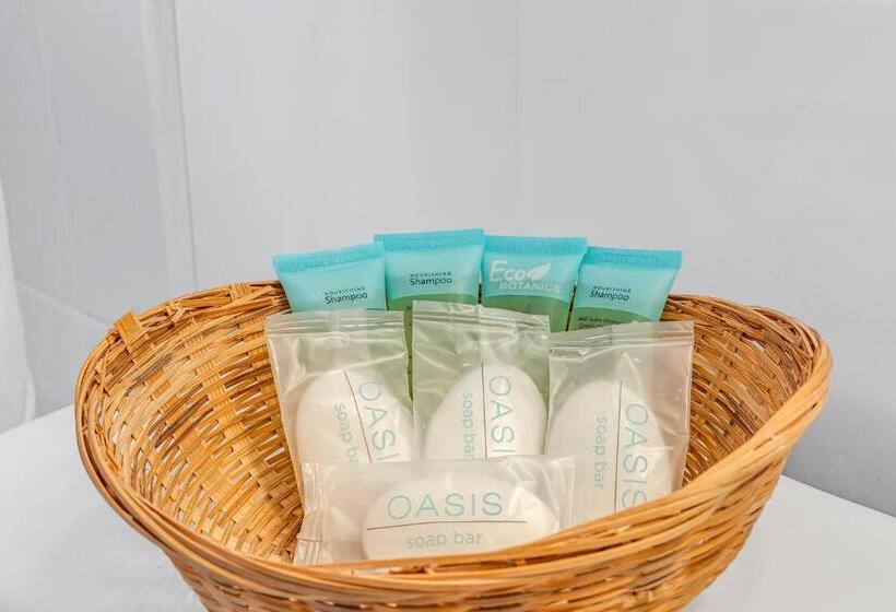 בית מלון כפרי Blackfin Resort And Marina