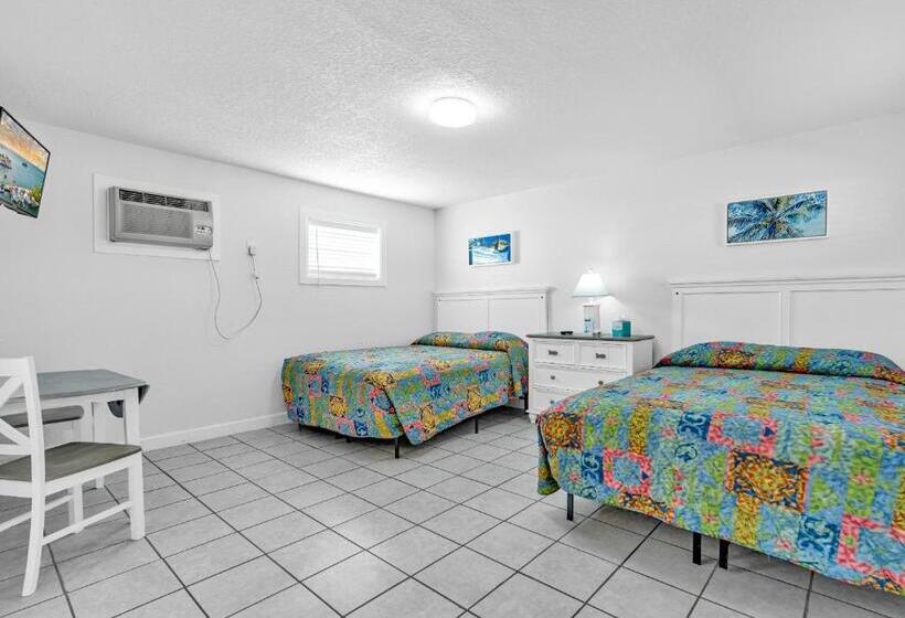 בית מלון כפרי Blackfin Resort And Marina