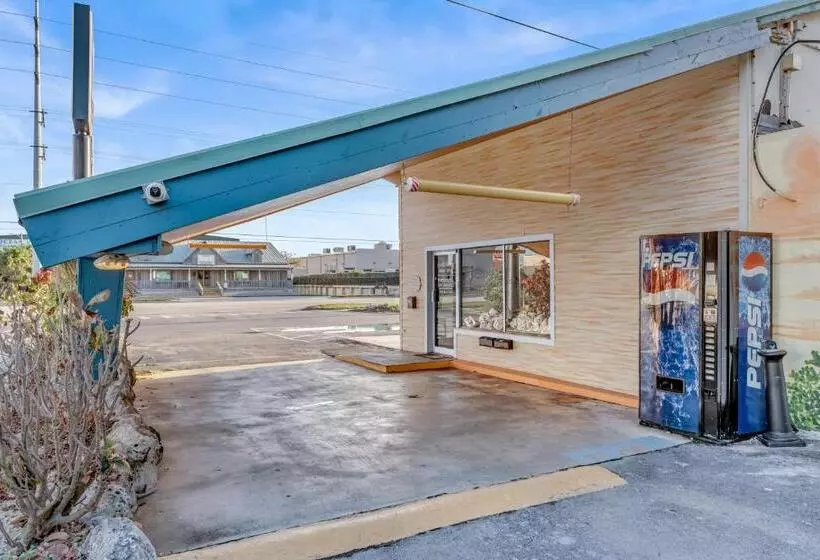 فندق Blackfin Resort And Marina