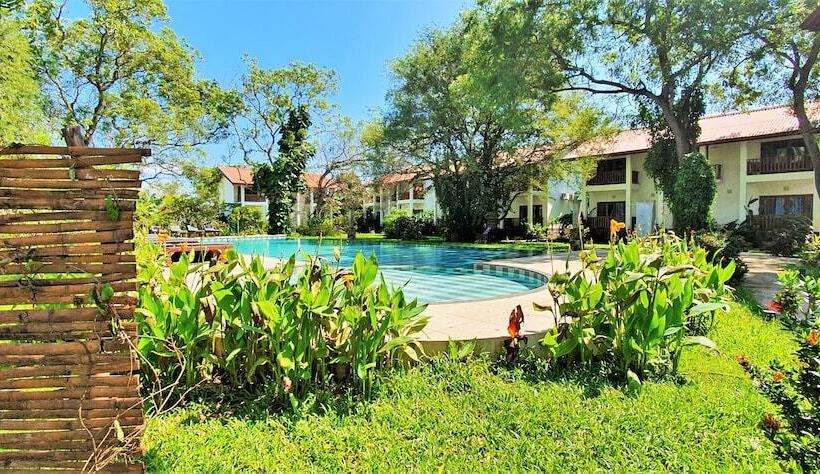 فندق Blue Turtle