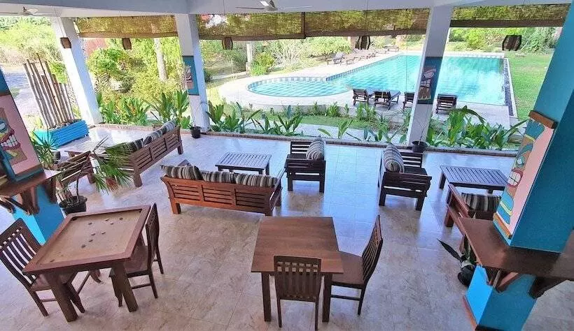 فندق Blue Turtle