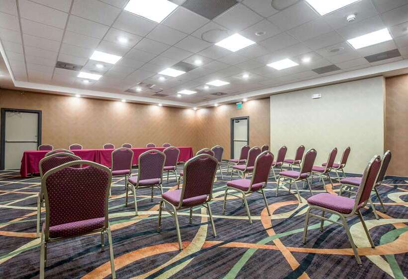 Clarion Hotel Fort Mill Near Amusement Park