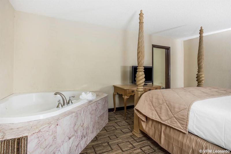 Clarion Hotel Fort Mill Near Amusement Park