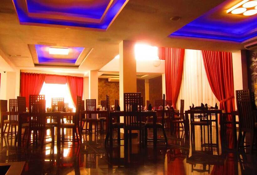 בית מלון כפרי Cockpit Airport Reach