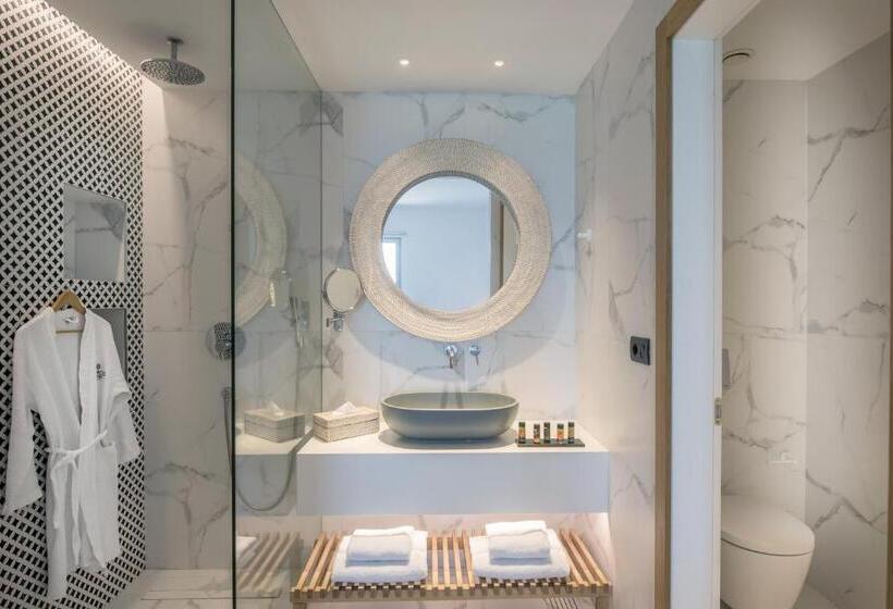 هتل Enorme Ammos Beach Resort