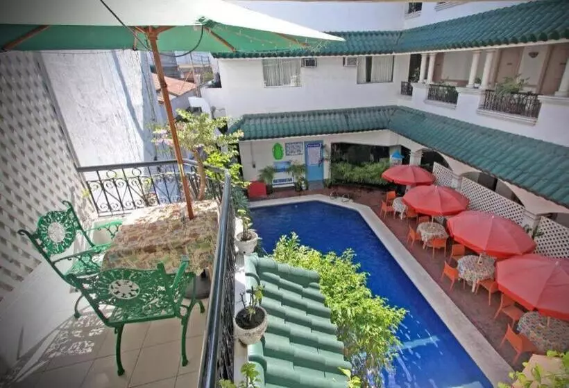 호텔 Galleria Davao