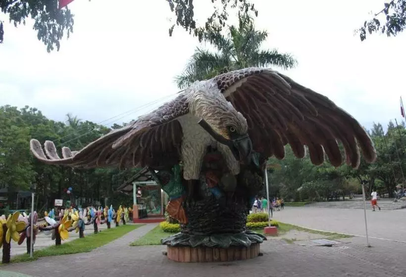 호텔 Galleria Davao